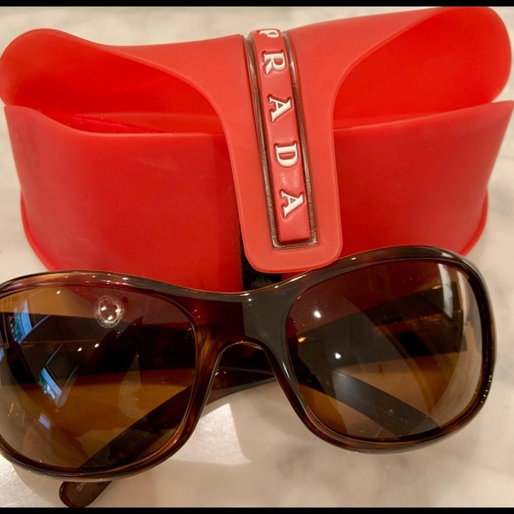 PRADA sunglasses - Picture 1 of 4